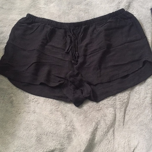 Shorts 💚! Ready for summer! Open to all offers!! - Picture 1 of 2